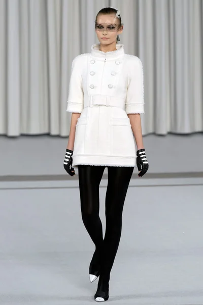 Look 11